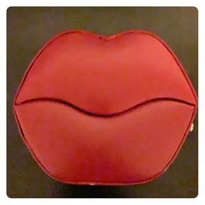 Red lip jewelry box